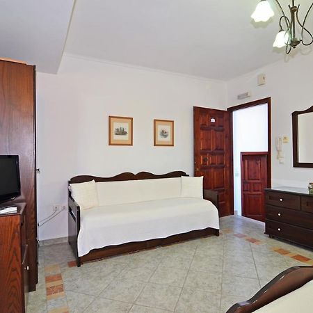 Nikos Sea View Apartments Adamantas  Bagian luar foto
