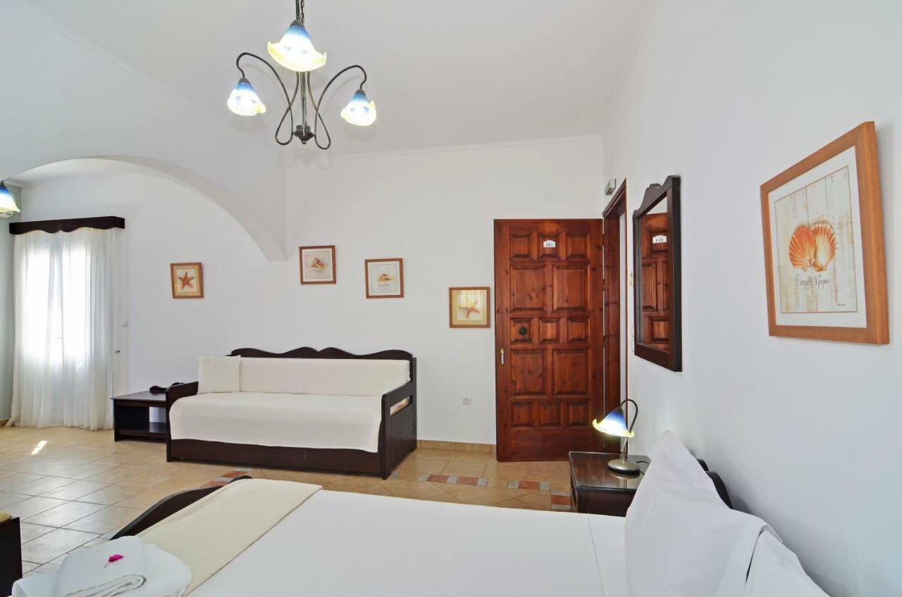 Nikos Sea View Apartments Adamantas  Bagian luar foto