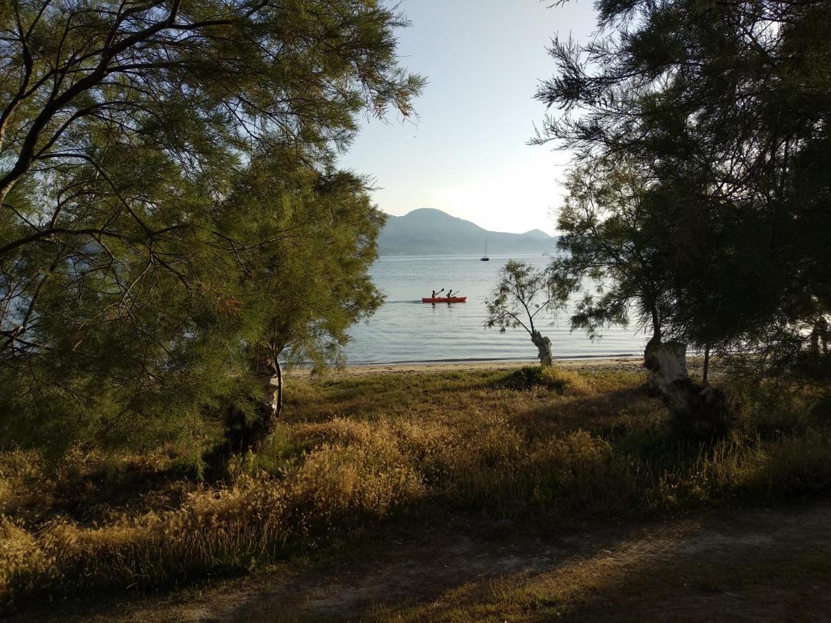 Nikos Sea View Apartments Adamantas  Bagian luar foto