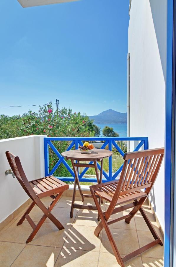 Nikos Sea View Apartments Adamantas  Bagian luar foto